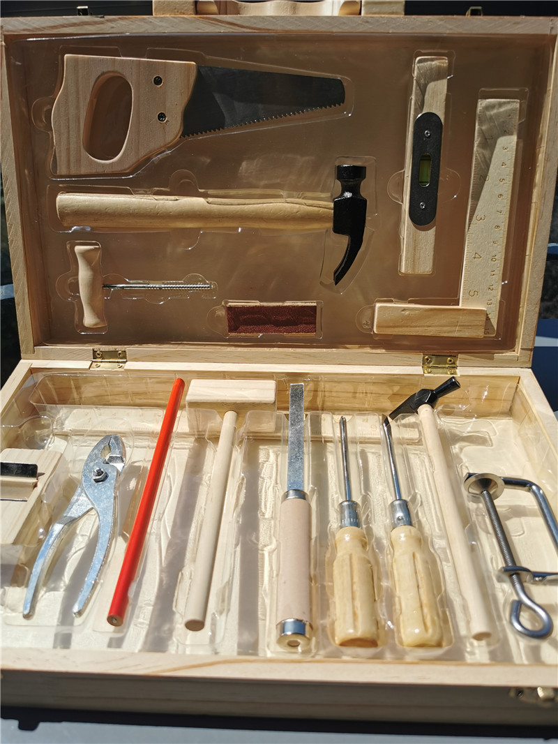 Alat Kotak Tukang Kayu Kehidup - Gardening Tools 5 Year Old ulasan dan harga